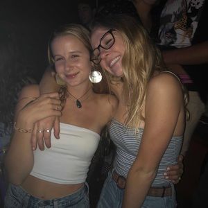 Meet your Posher, Carley